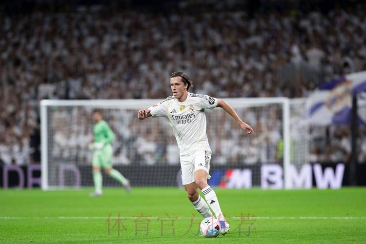 阿斯：皇马有意2000万欧＋马里亚诺报价奥亚尔